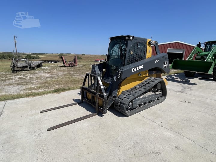 2022 John Deere 333G