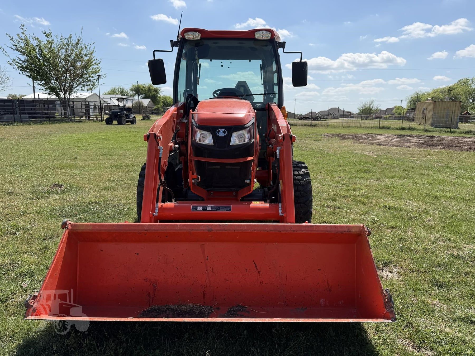 2024 Kubota MX5400HSTC, view 3