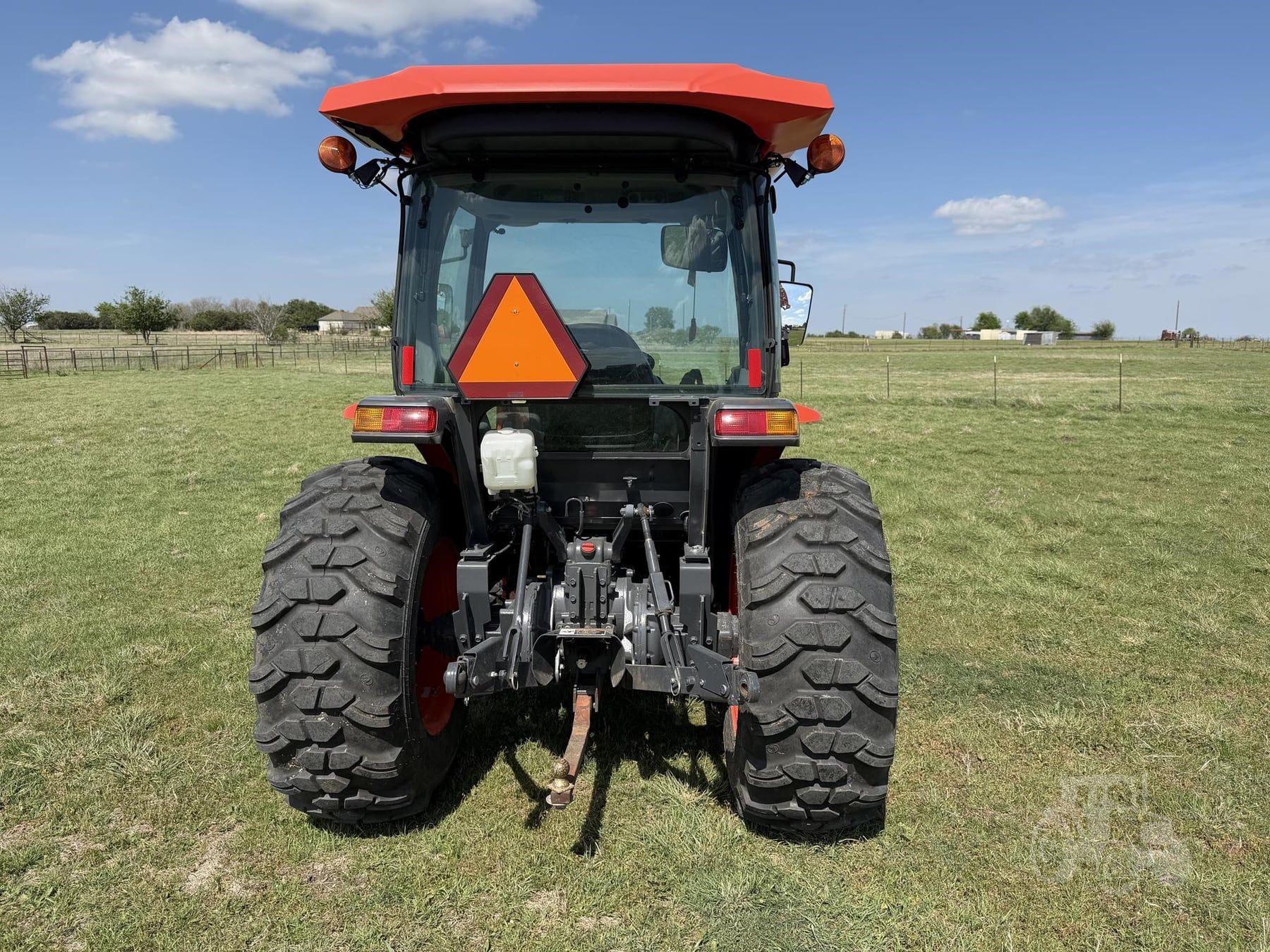 2024 Kubota MX5400HSTC, view 5
