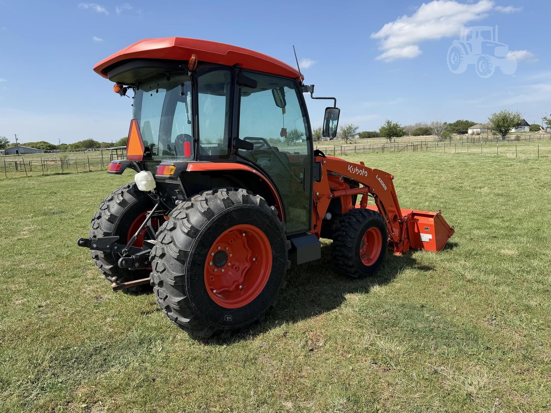 2024 Kubota MX5400HSTC, view 6