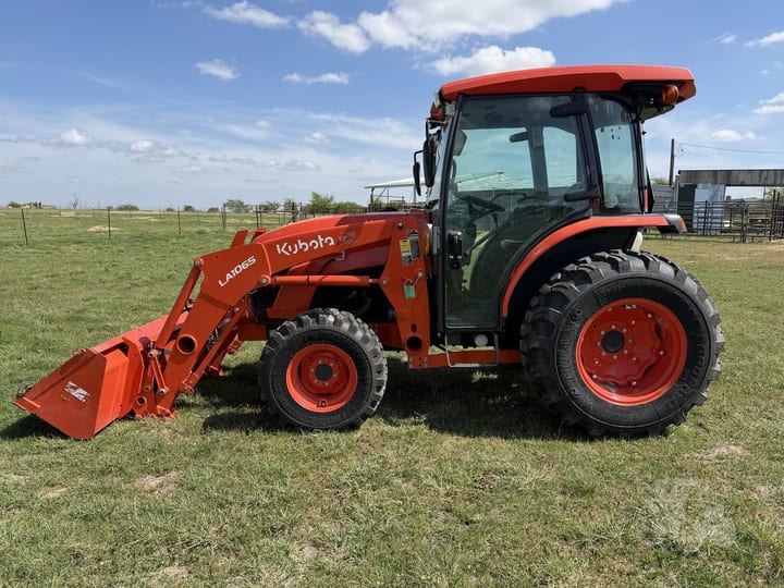 2024 Kubota MX5400HSTC