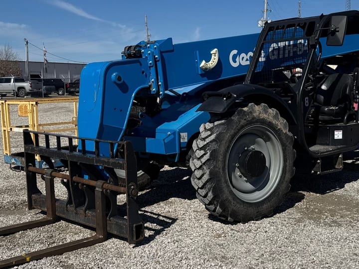 2016 Genie GTH-844 Telehandler