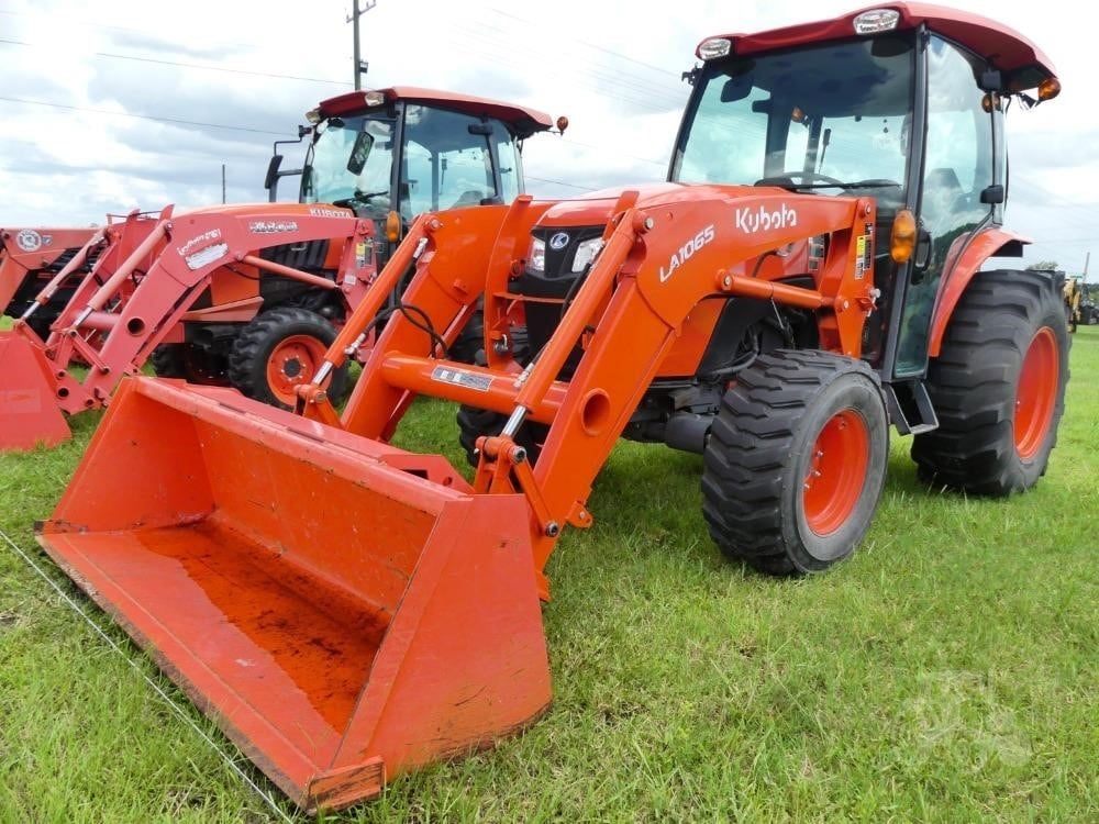 2020 Kubota MX5400, primary view