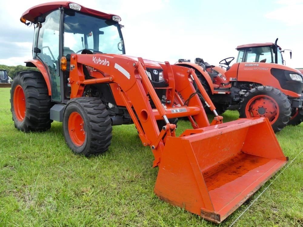 2020 Kubota MX5400, view 2
