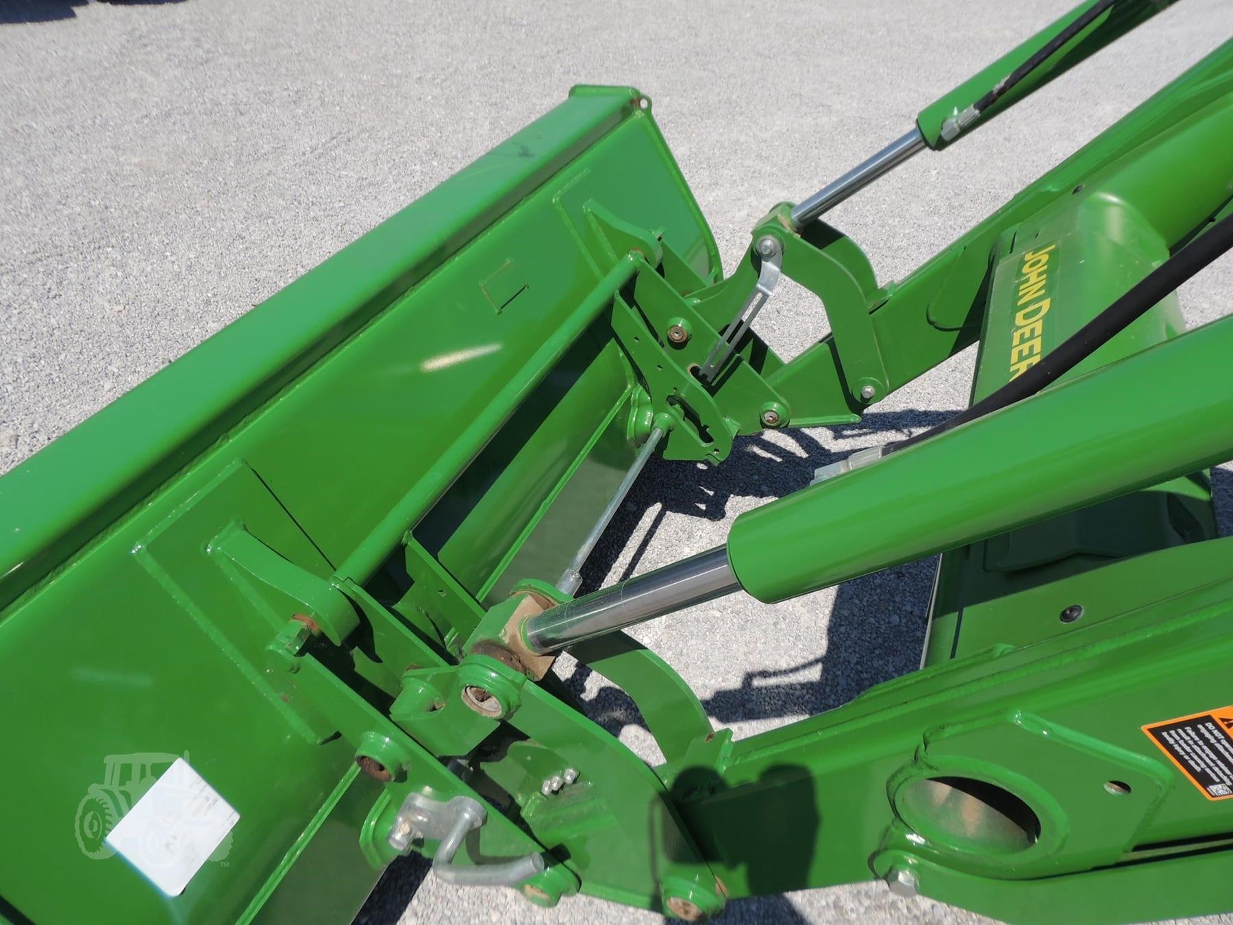 2020 John Deere 5075E, view 7