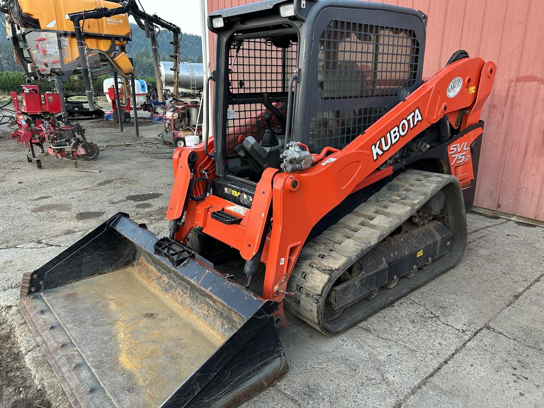 2017 Kubota SVL75-2, primary view