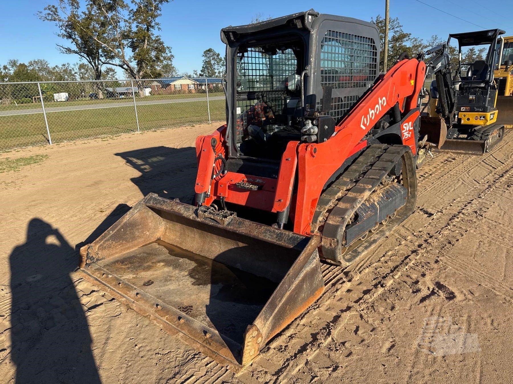 2023 Kubota SVL75-2, view 8