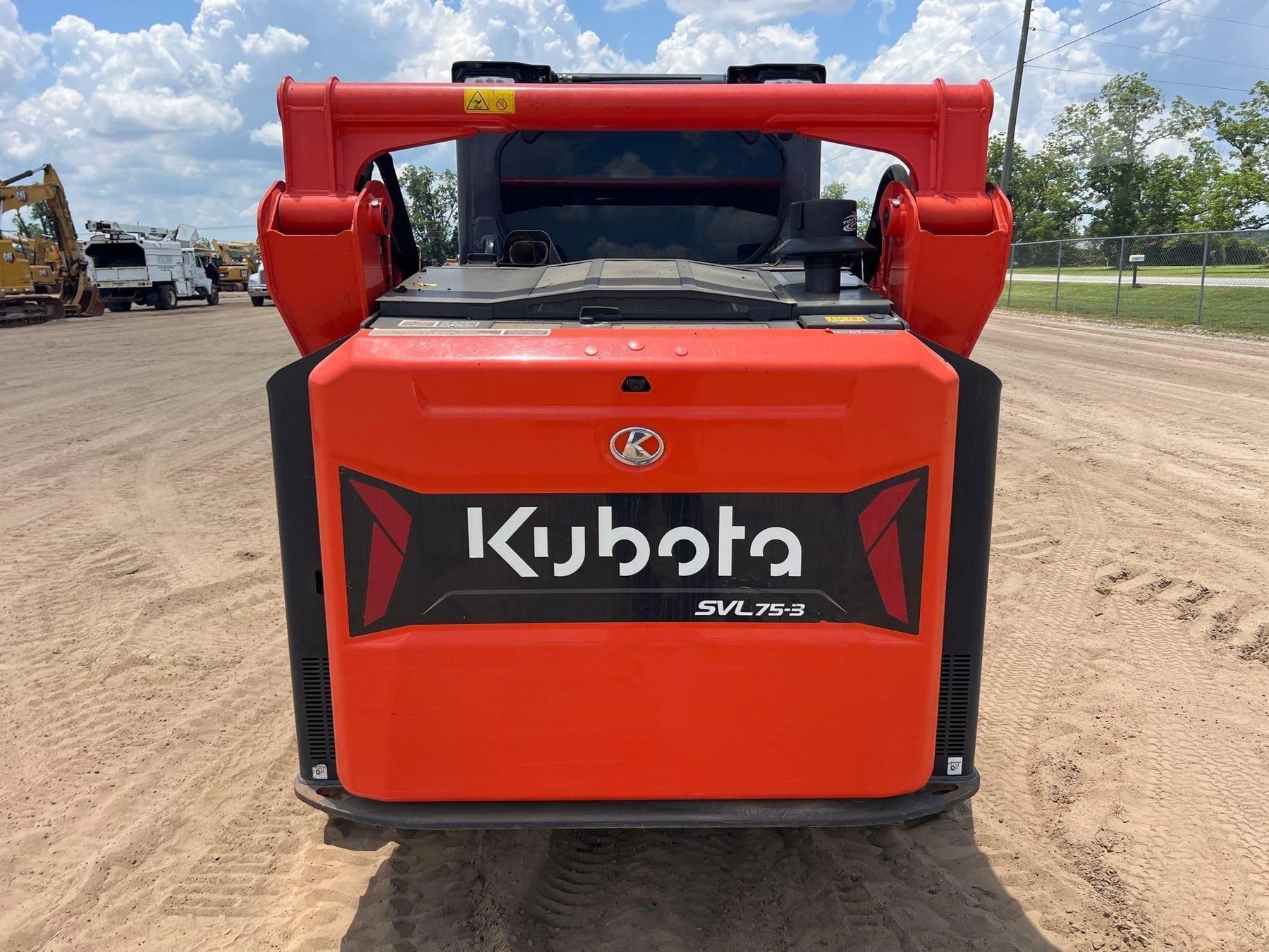 2023 Kubota SVL75-3, view 3