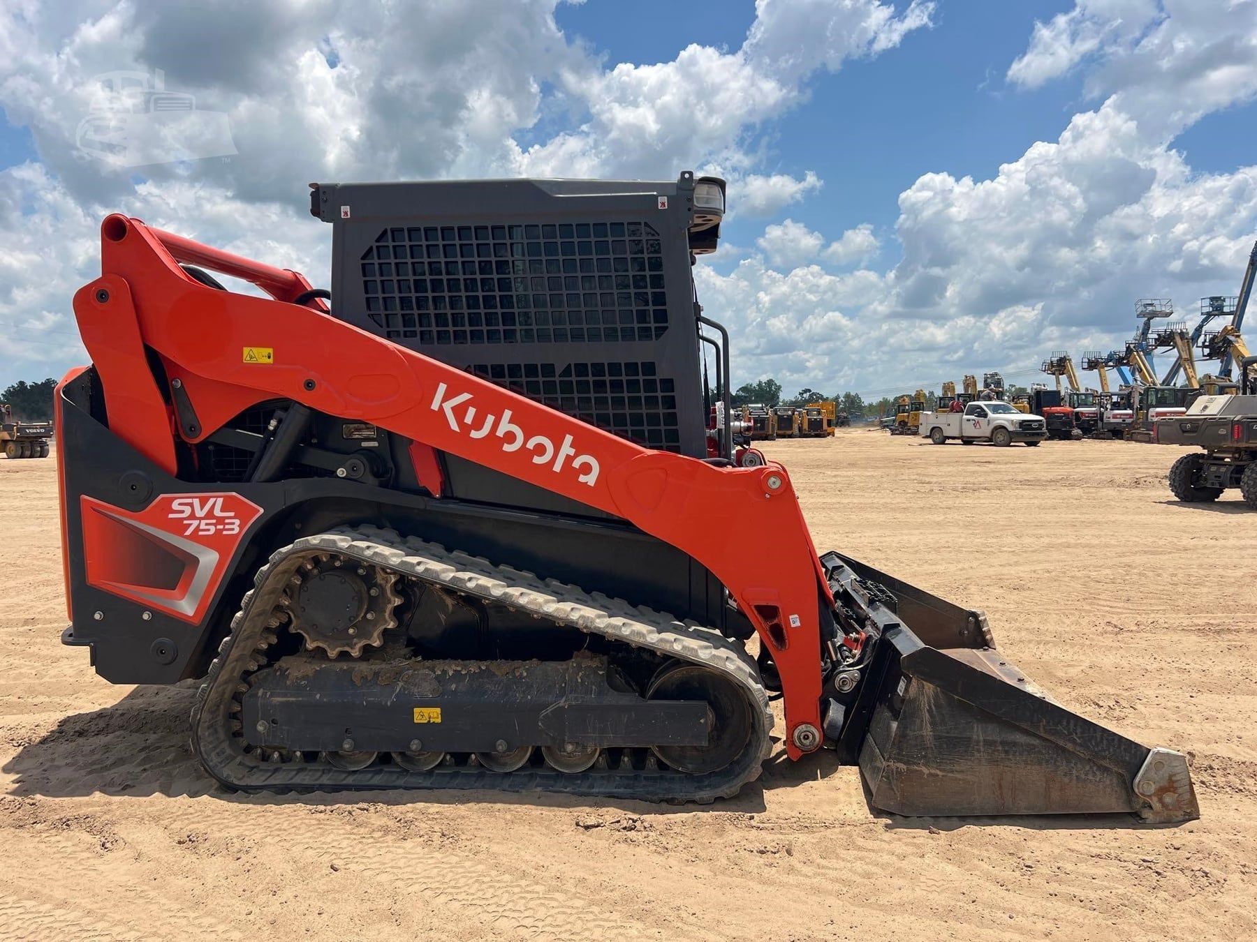 2023 Kubota SVL75-3, view 5