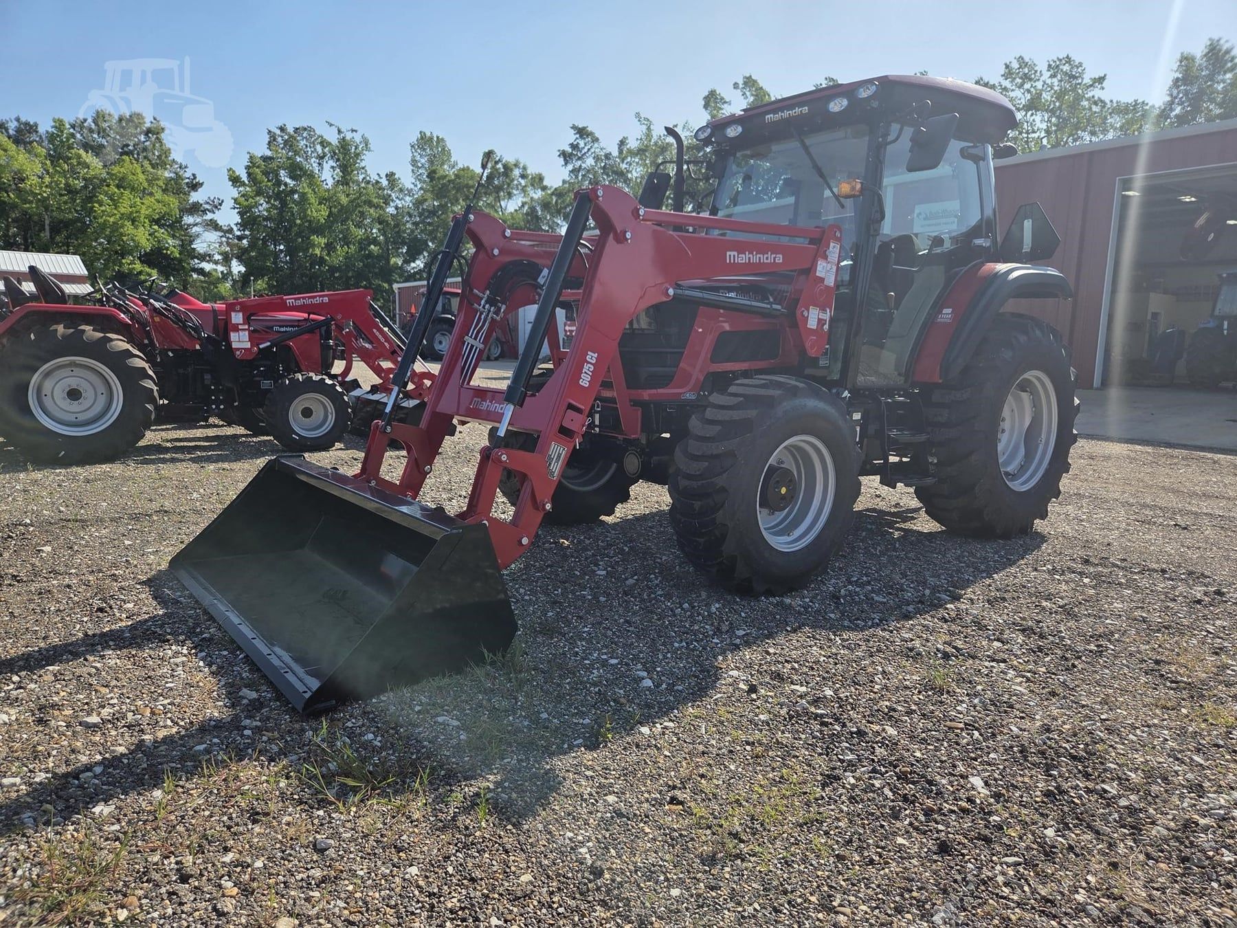 2026 Mahindra 6075, view 3