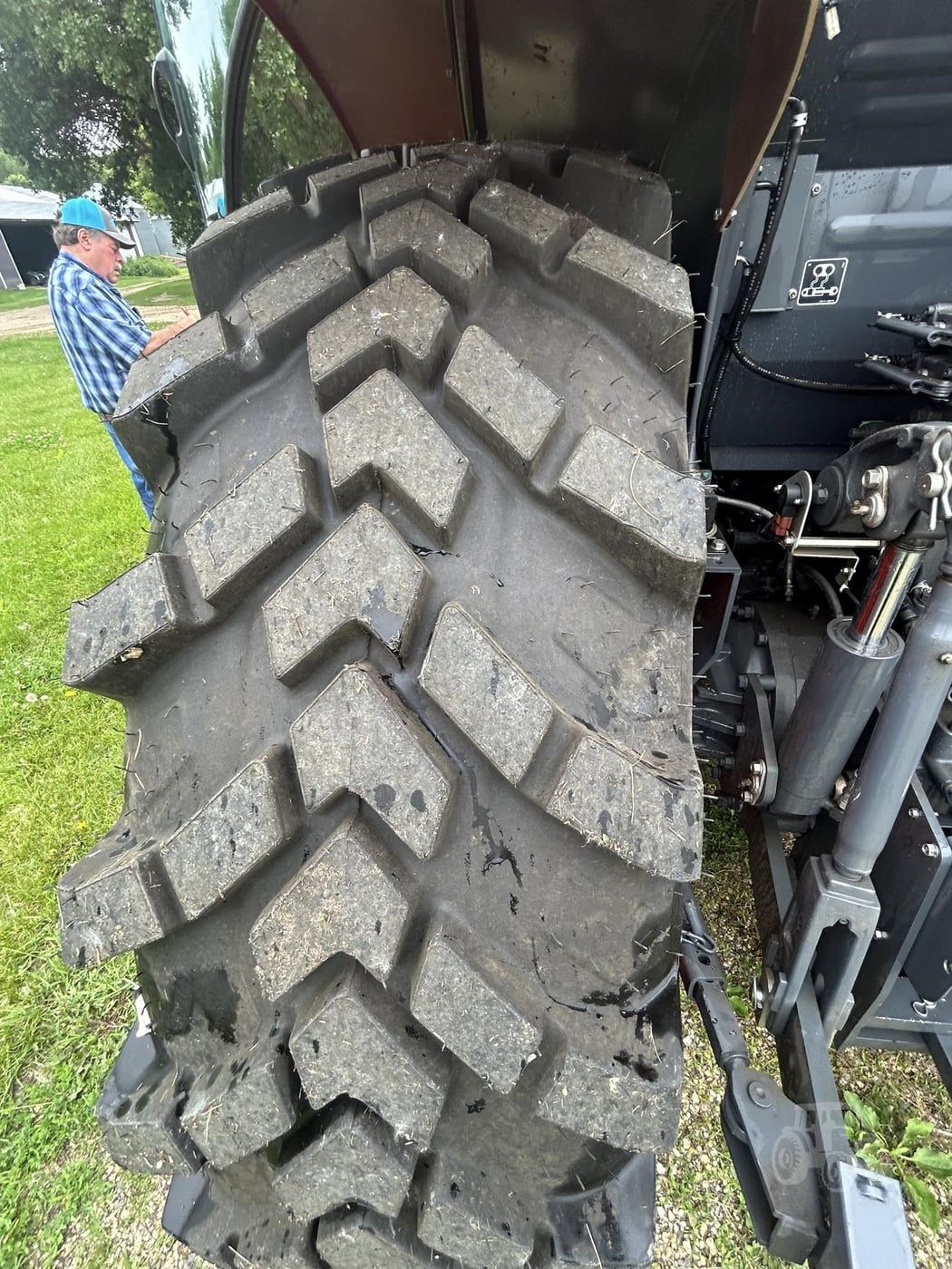 2023 Kubota M6-111, view 6