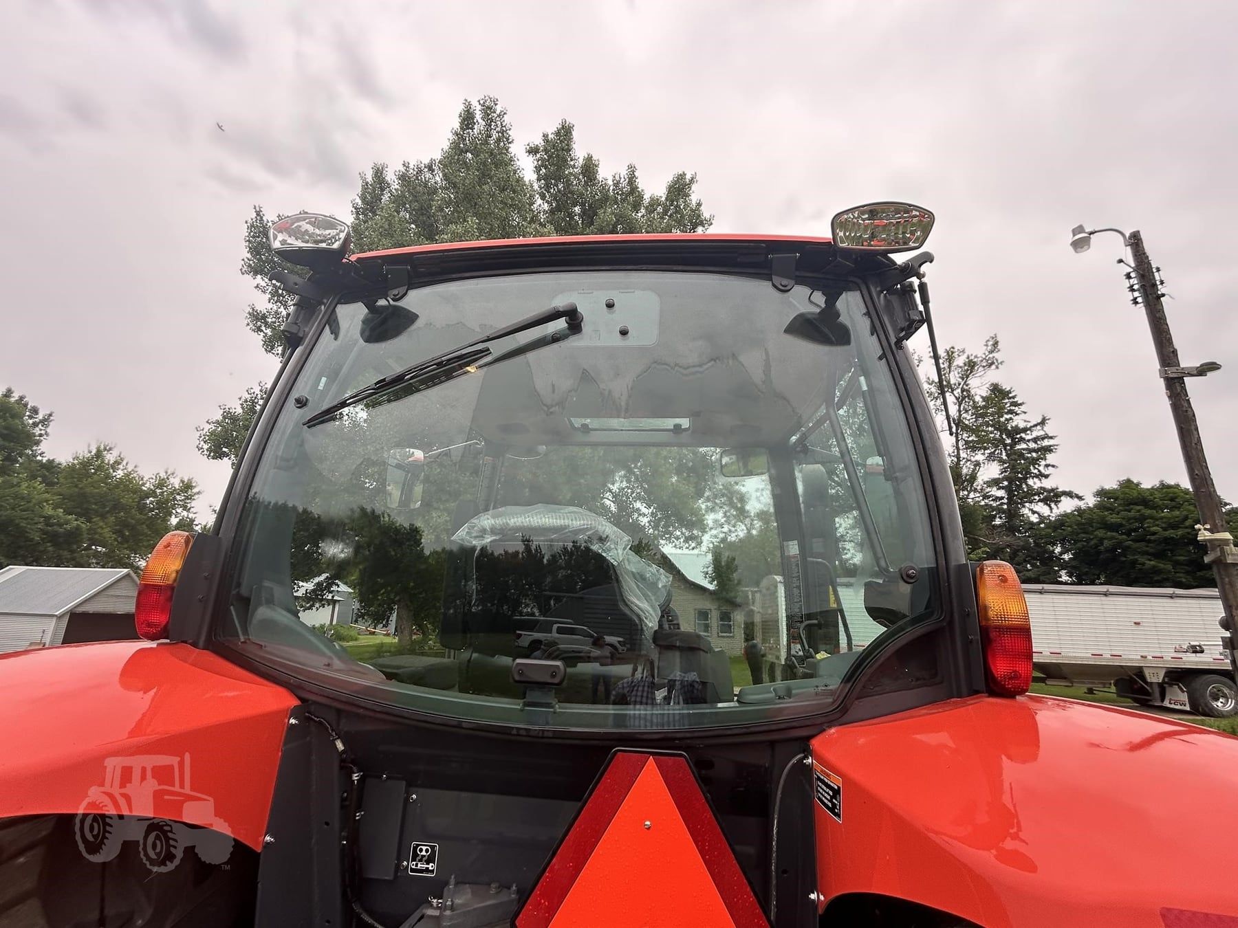 2023 Kubota M6-111, view 8