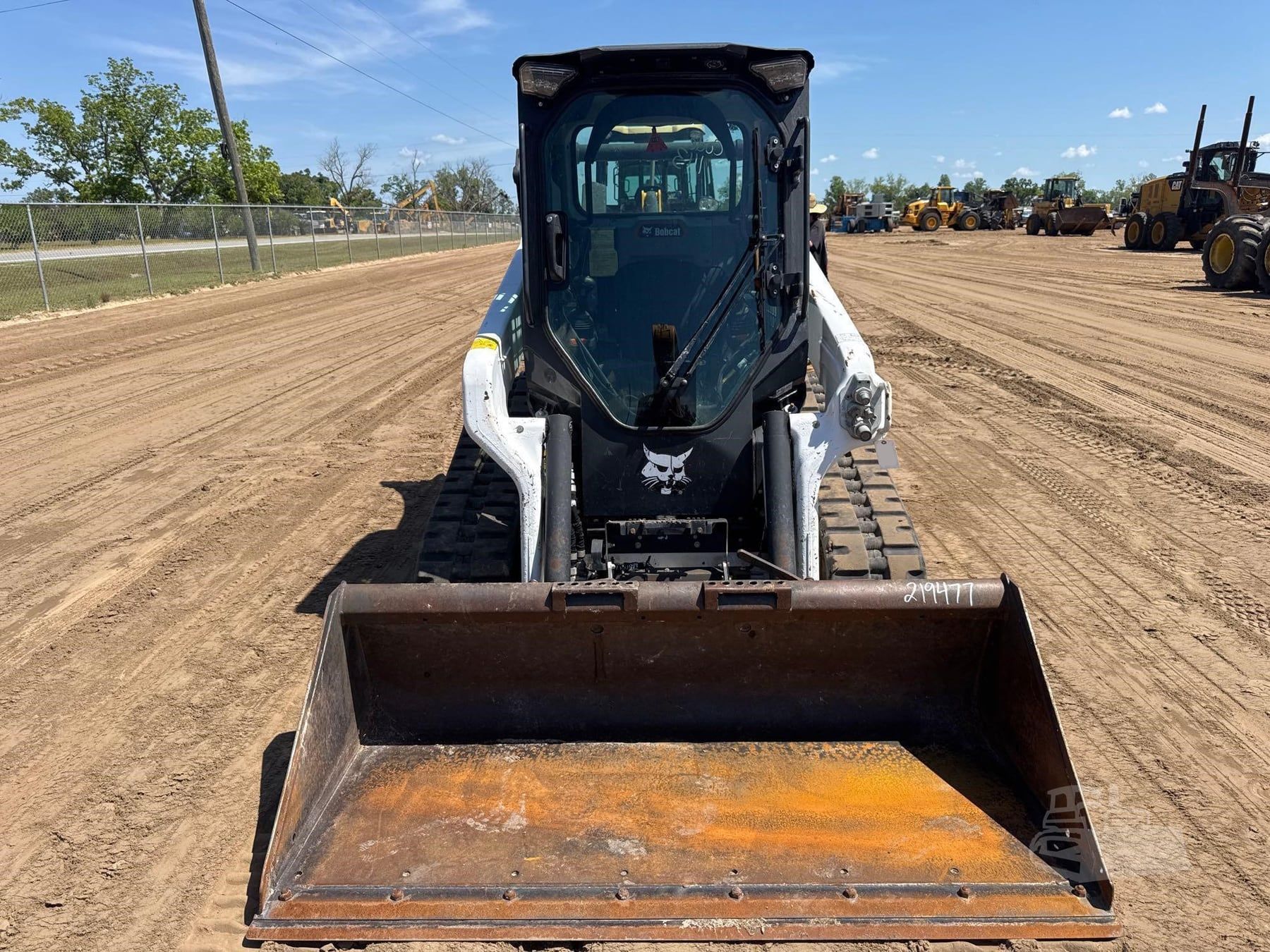 2024 Bobcat T66, view 7