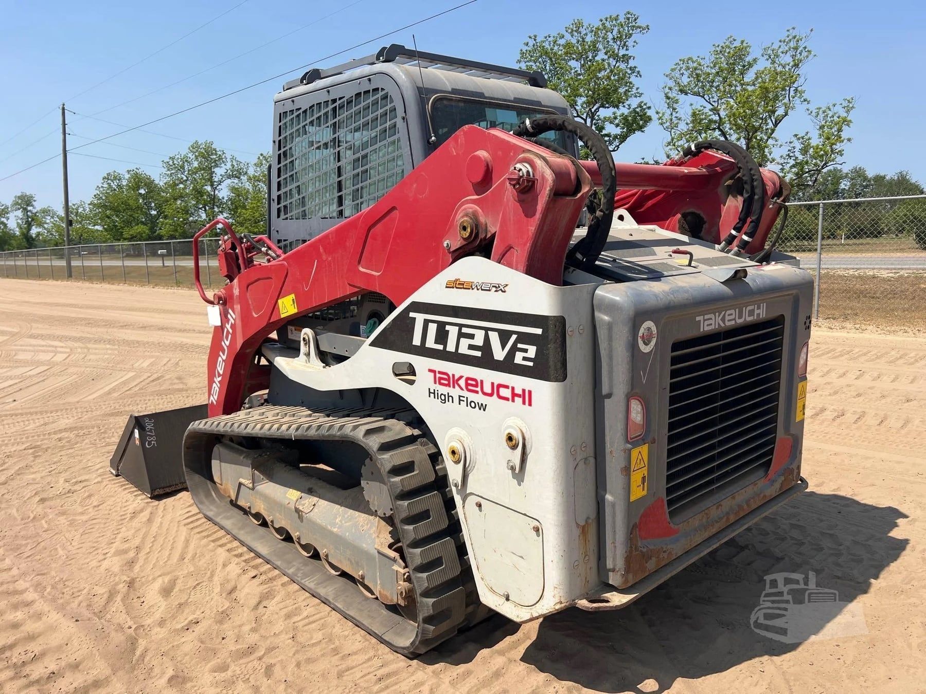 2022 Takeuchi TL12V2, view 2