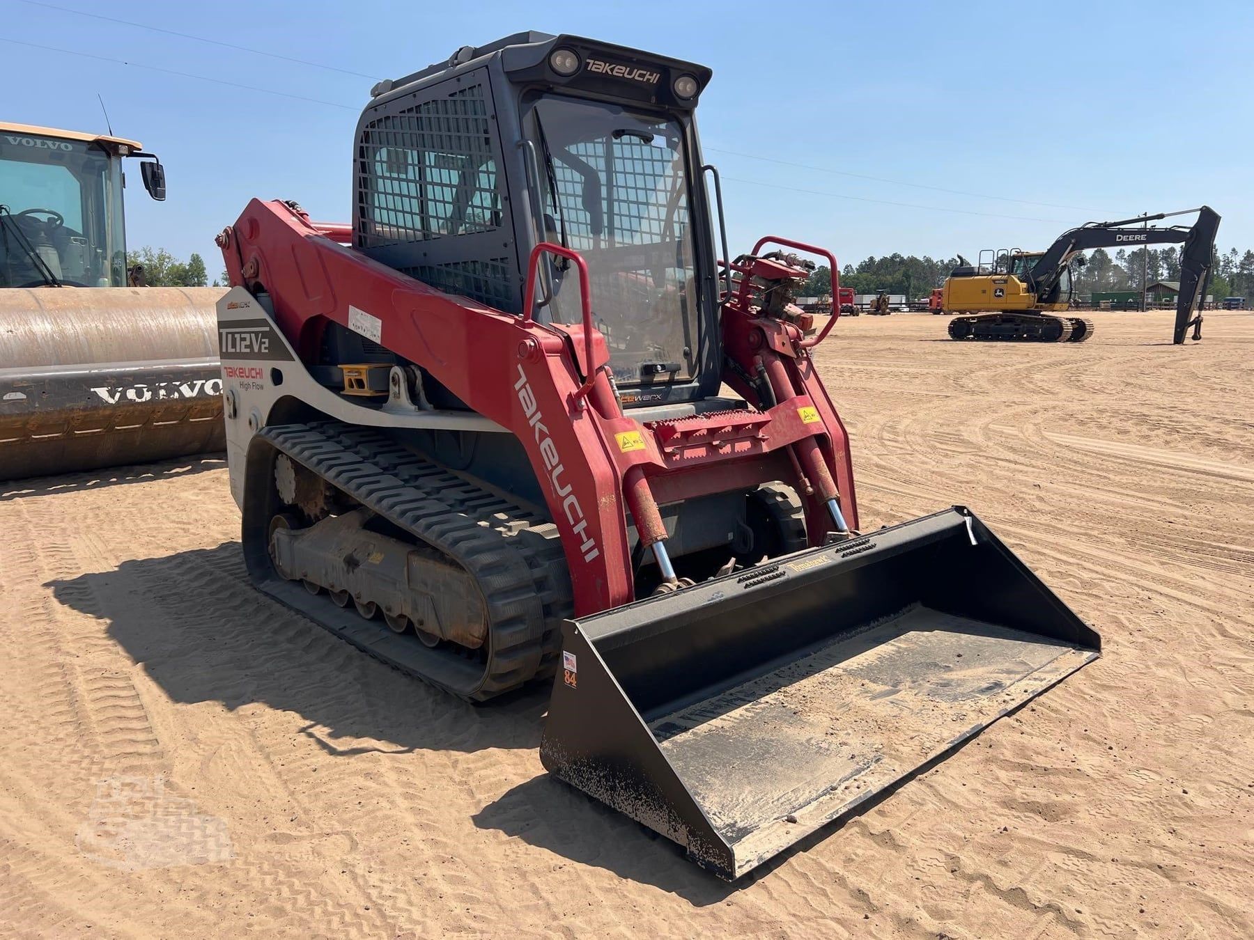 2022 Takeuchi TL12V2, view 6
