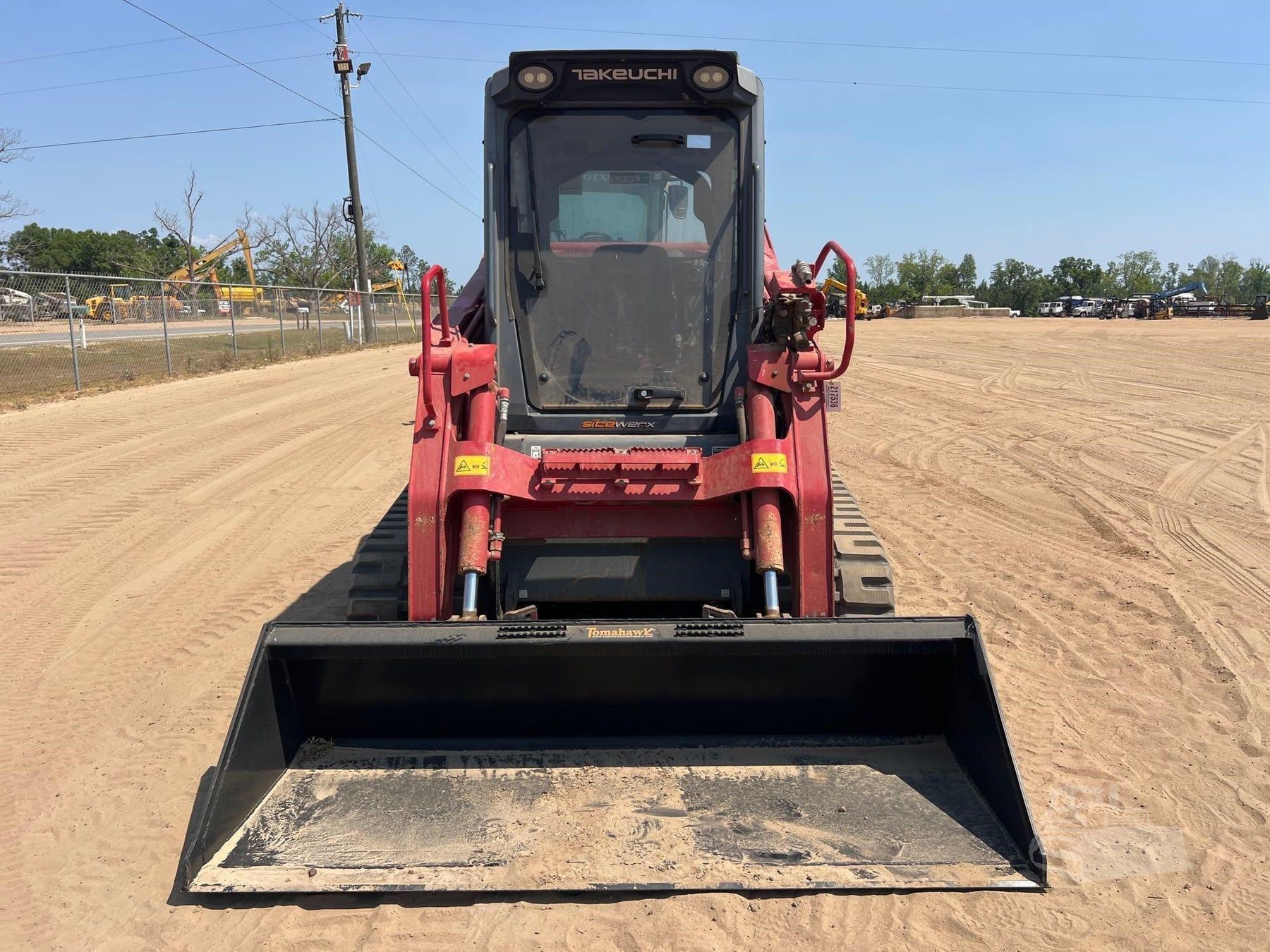 2022 Takeuchi TL12V2, view 7
